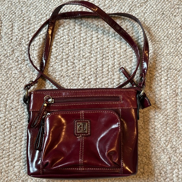 Giani Bernini Handbags - Beautiful like new Crossbody purse